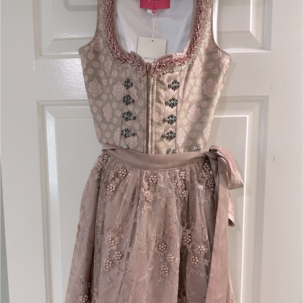 Authentic Bavarian Dirndl German Oktoberfest Dress